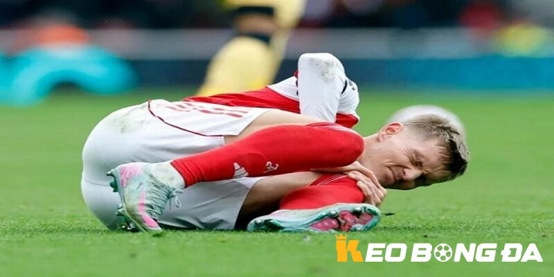 Arteta lo lắng khi Rice gặp vấn đề sau chiến thắng của Arsenal